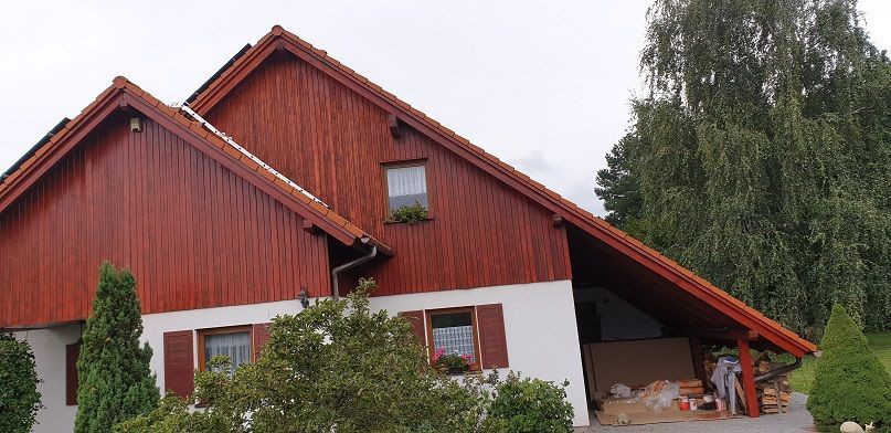Štít domu – hotový nátěr